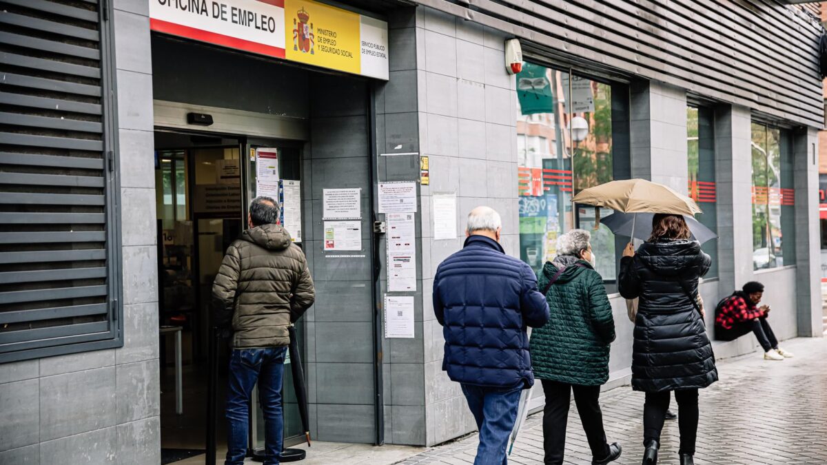 El Paro Sube En Personas En Agosto Y Vuelve A Superar Los