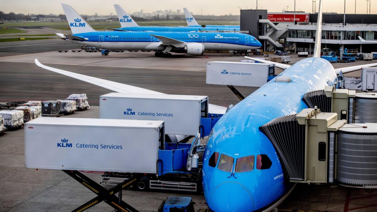 El Aeropuerto De Schiphol Subir S Las Tasas Un En Por La