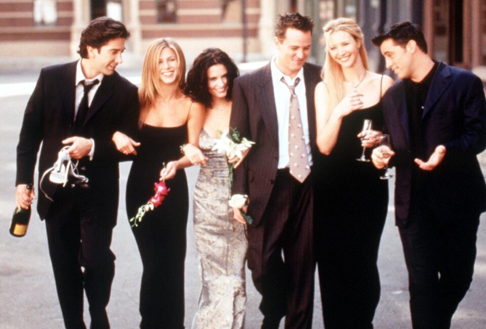 Warner Bros Discovery llega a un acuerdo de más de 1.000 millones de dólares por el catálogo musical que incluye el tema de ‘Friends’