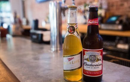 Vía libre a Budweiser para formar la mayor cervecera del mundo