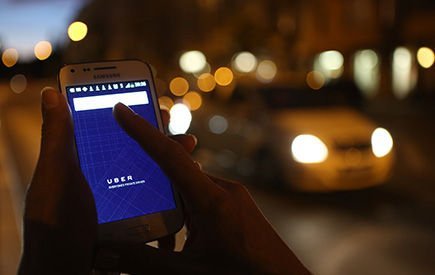 Uber lo vuelve a intentar (ahora con licencia)