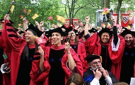 Estas universidades te asegurarán un (buen) trabajo