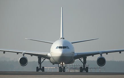 Cómo evitar los cargos extra en tu billete de avión