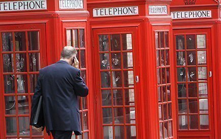 Las icónicas cabinas rojas londinenses ¿reconvertidas en minioficinas?