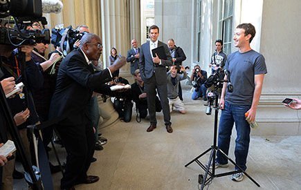 Mark Zuckerberg se graduará (por fin) en Harvard