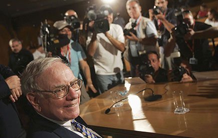 Por qué Warren Buffett no simpatiza con los gestores de activos