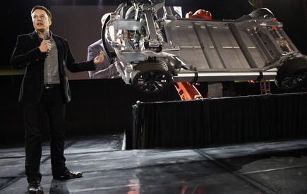 Elon Musk quiere hacer a sus Tesla completamente autónomos en 6 meses