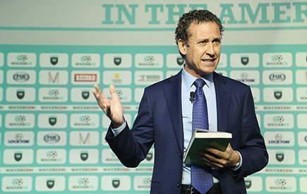 Valdano: “El líder trabaja sobre el estado de ánimo de la gente”