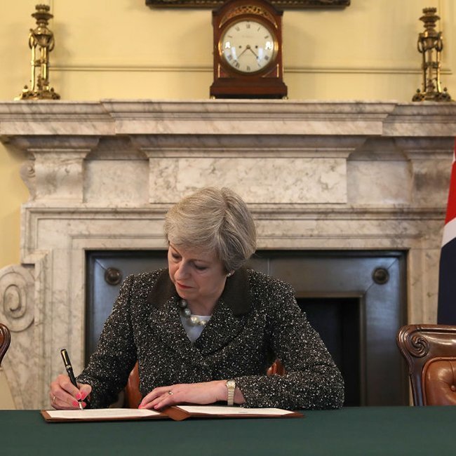 Theresa May y las 6 mentiras pronunciadas en su primer discurso