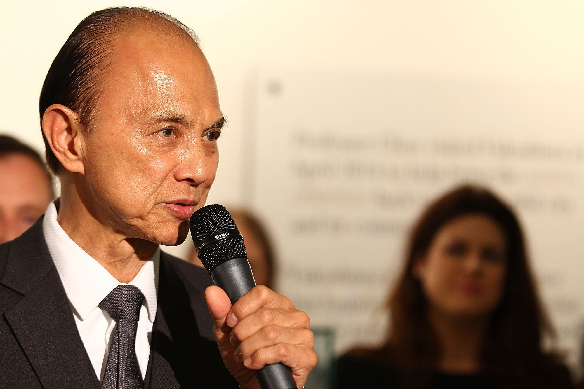 El LinkedIn de Jimmy Choo