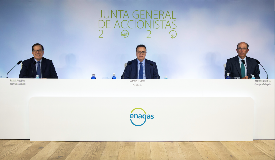 Rafael Piqueras, secretario general de Enagás, Antonio Llardén, presidente de Enagás, y Marcelino Oreja, CEO de Enagás, en la Junta General de Accionistas celebrada el 30 de junio de 2020 de forma exclusivamente telemática