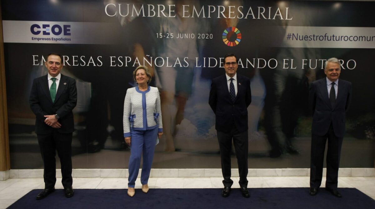 Antonio Huertas, presidente de Mapfre; Pilar González de Frutos, presidenta de Unespa; Antonio Garamendi, presidente de CEOE; y Ignacio Garralda, presidente de Mutua Madrileña