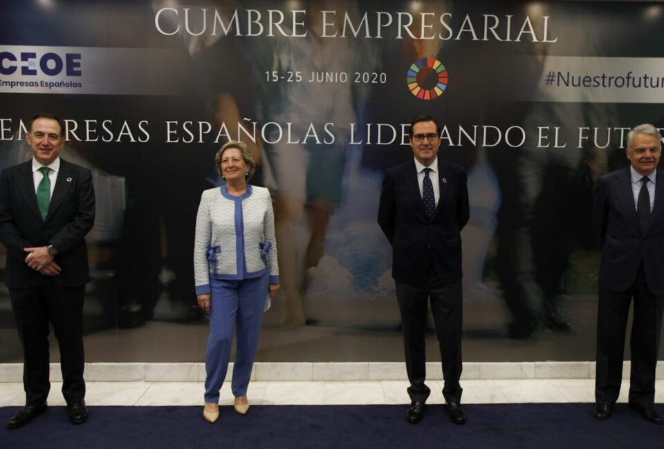 Antonio Huertas, presidente de Mapfre; Pilar González de Frutos, presidenta de Unespa; Antonio Garamendi, presidente de CEOE; y Ignacio Garralda, presidente de Mutua Madrileña