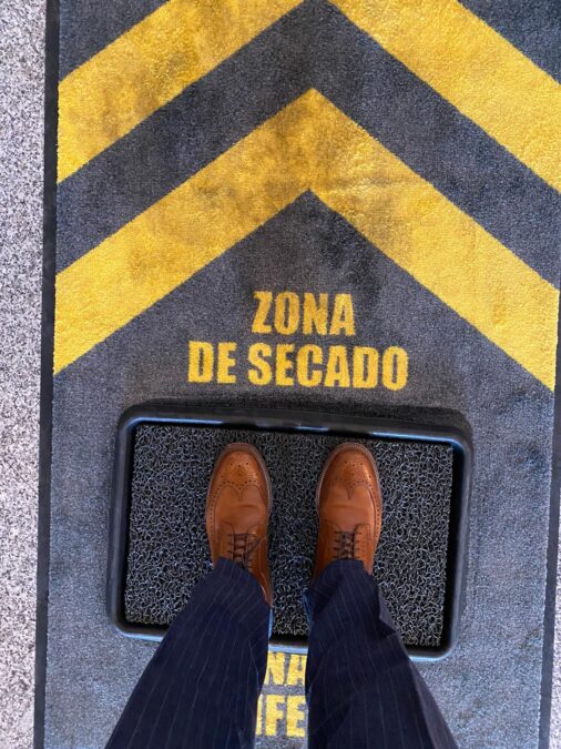 Estreno de La Traviata en el Teatro Real. Zona de secado