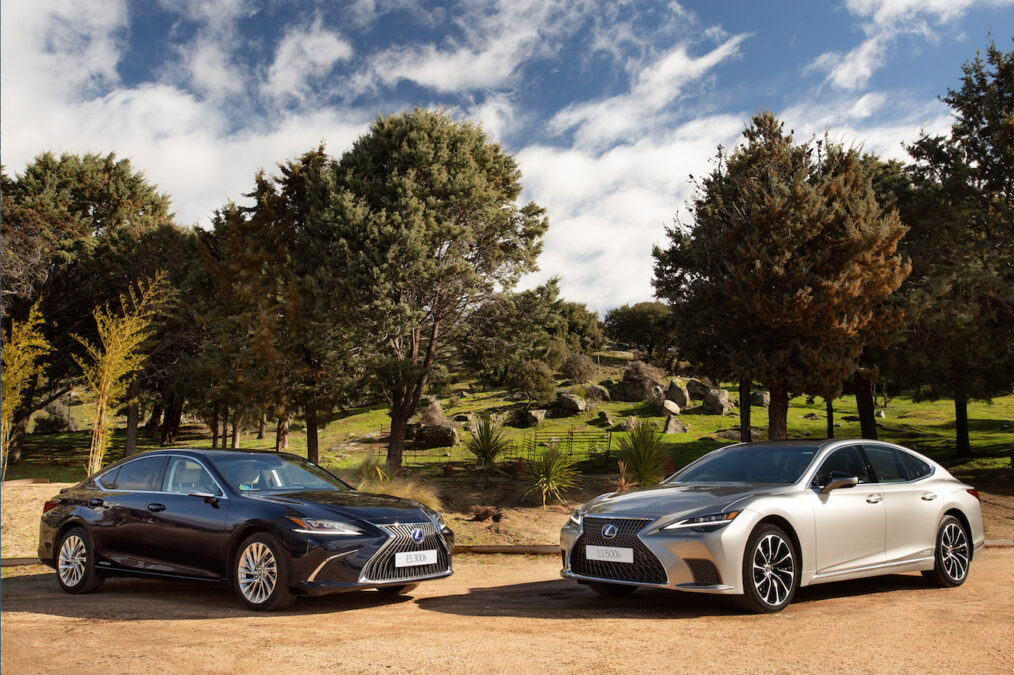 Berlina ES 300h de Lexus. Exterior