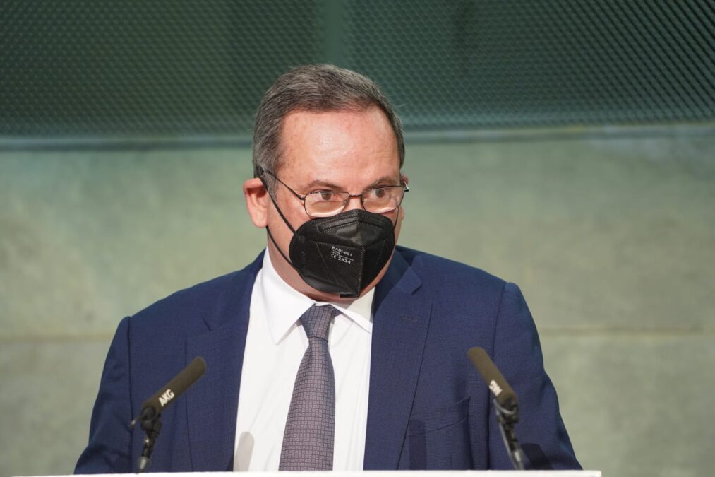 Eduardo Navarro, director de Estrategia y Asuntos Corporativos de Telefónica, durante su discurso tras recibir el Premio Forbes Best Dircom 2019