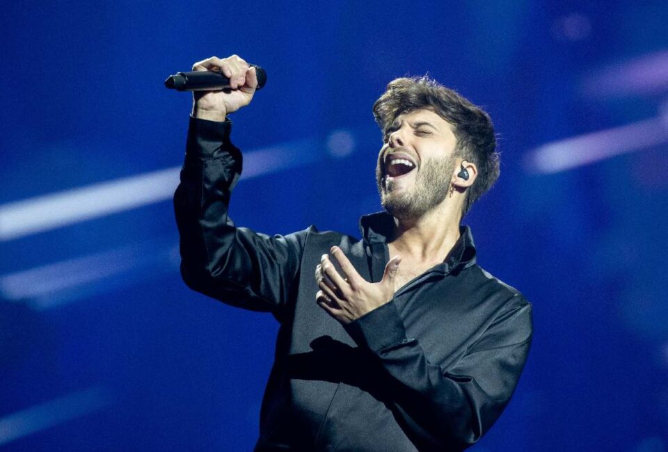 Actuación de Blas Cantó, representante de España en Eurovisión 2021 en Rotterdam.