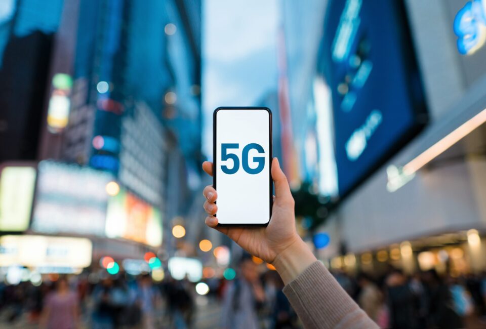 5G SMARTPHONE