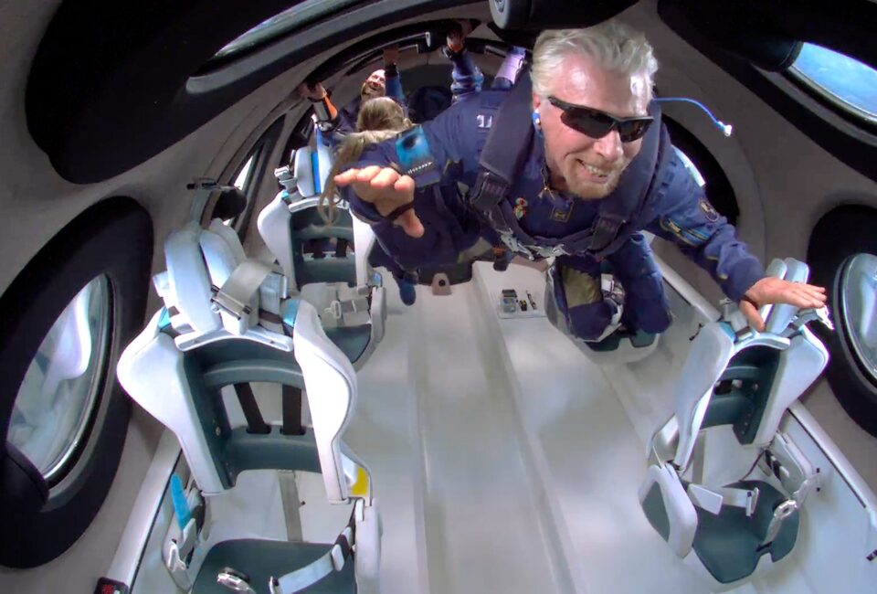 Richard Branson, fundador de Virgin Group, viaja al espacio en su propia nave