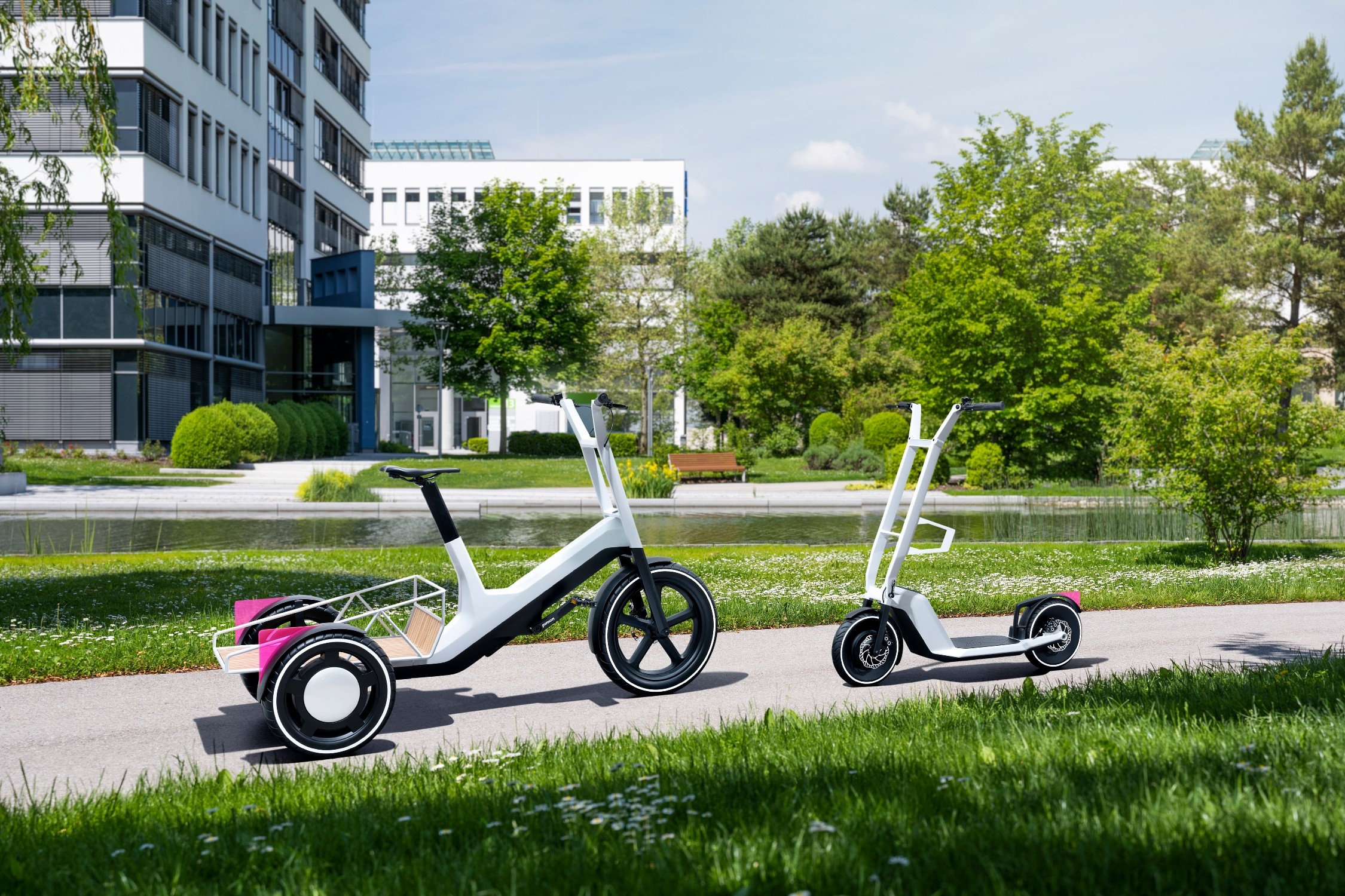 Así son la nueva bicicleta y el nuevo patinete de BMW