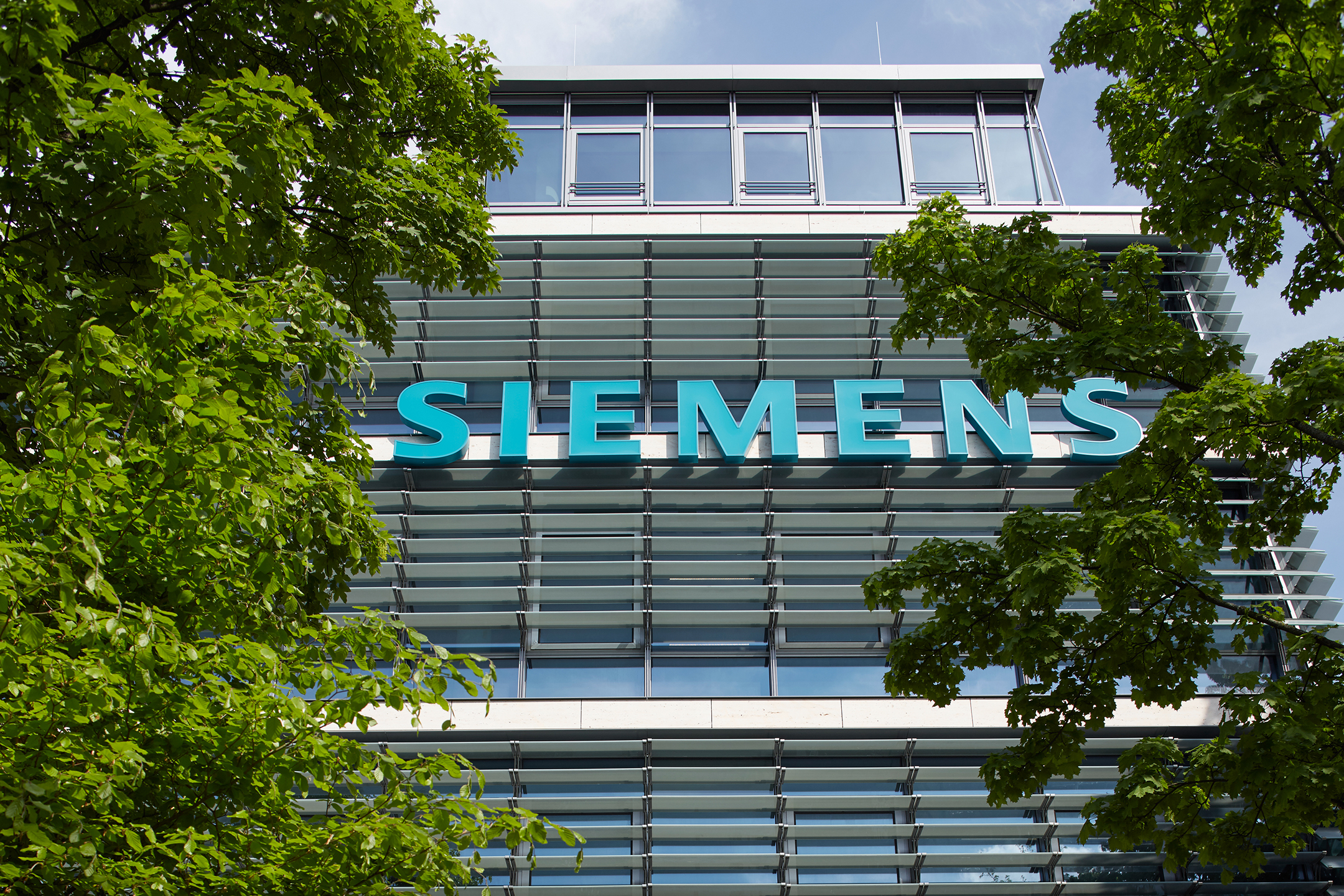 Siemens gana un 79,5% menos en sus primeros nueve meses por el impacto de Rusia y Siemens Energy