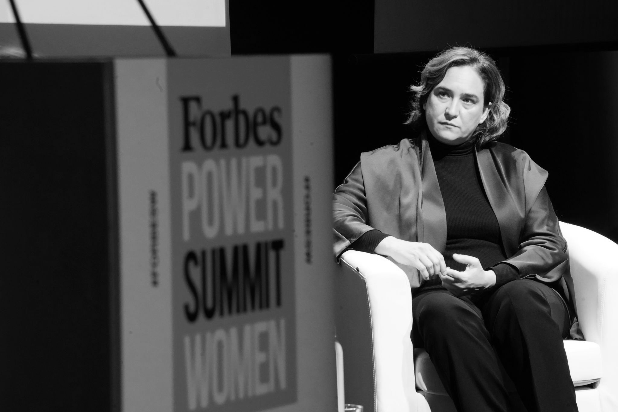 Ada Colau, alcaldesa de Barcelona, durante su intervención en el Forbes Power Summit Women 2021 celebrado en el Gran Teatre del Liceu de Barcelona. (Foto: Joan Mateu Parra)