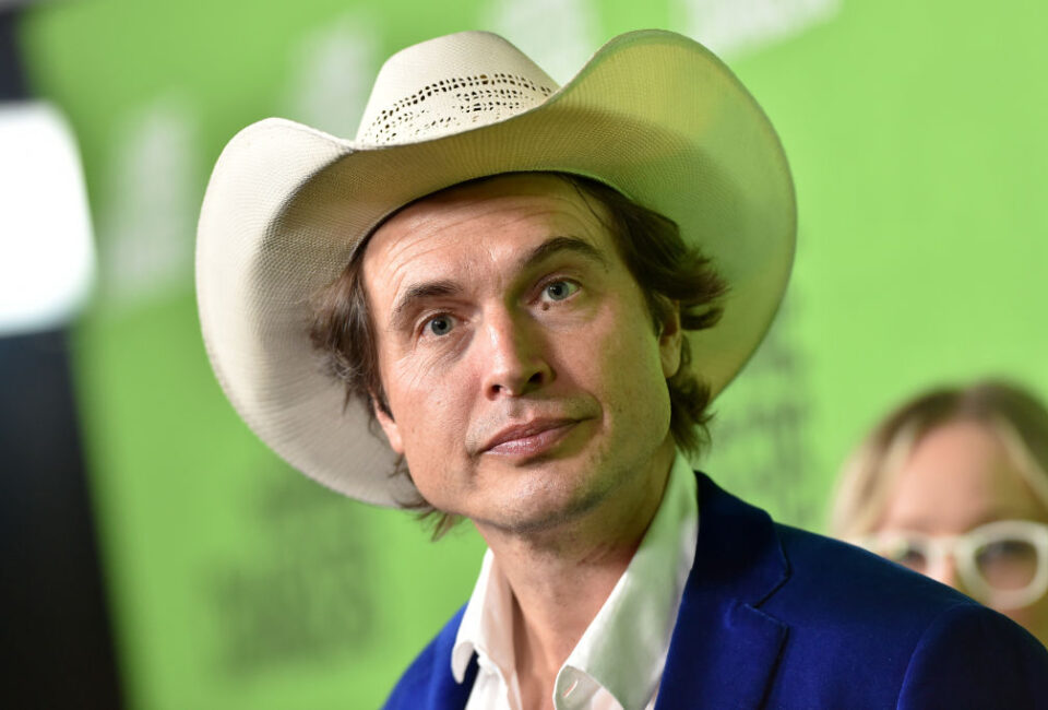 Quién es el otro Musk que se está haciendo rico con Tesla