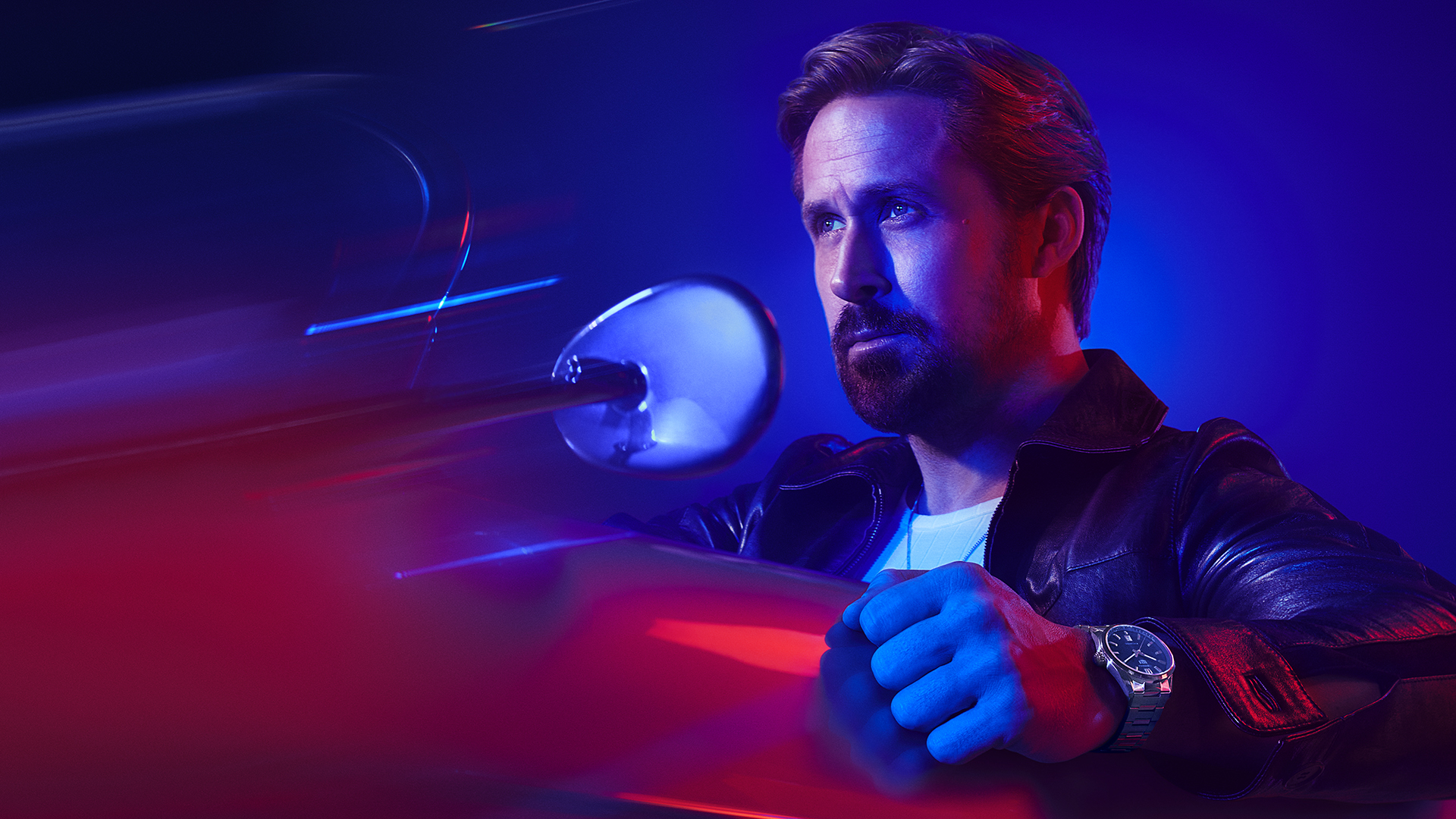 El raudo Ryan Gosling presenta los nuevos Carrera de TAG Heuer de tres agujas