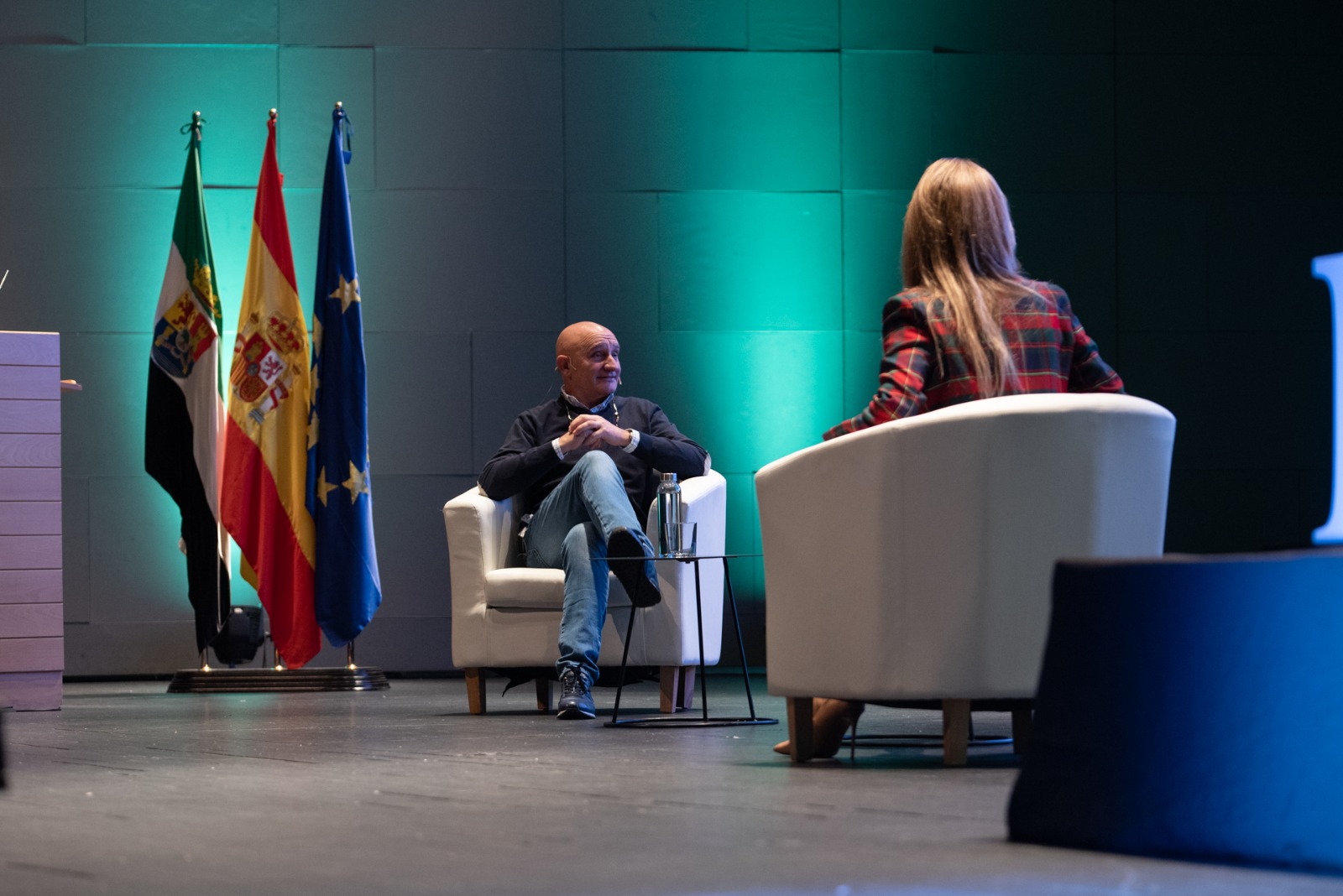 Toño Pérez, chef de Atrio, y la periodista Rocío Delgado. (Foto: Andrés Rodríguez)