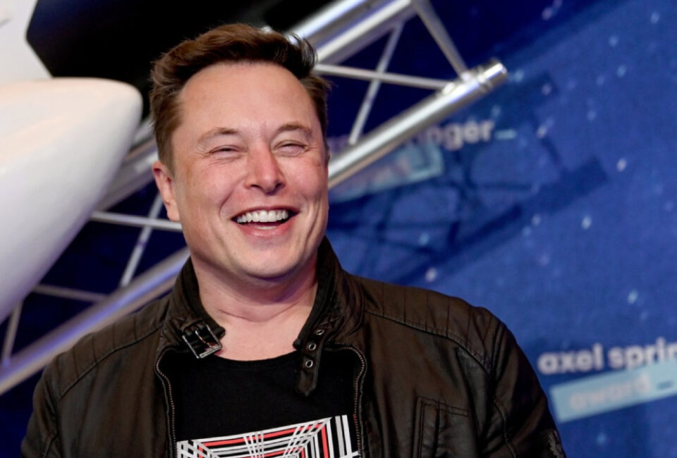 Por qué Elon Musk y sus empresas han sido demandados por 258.000 millones