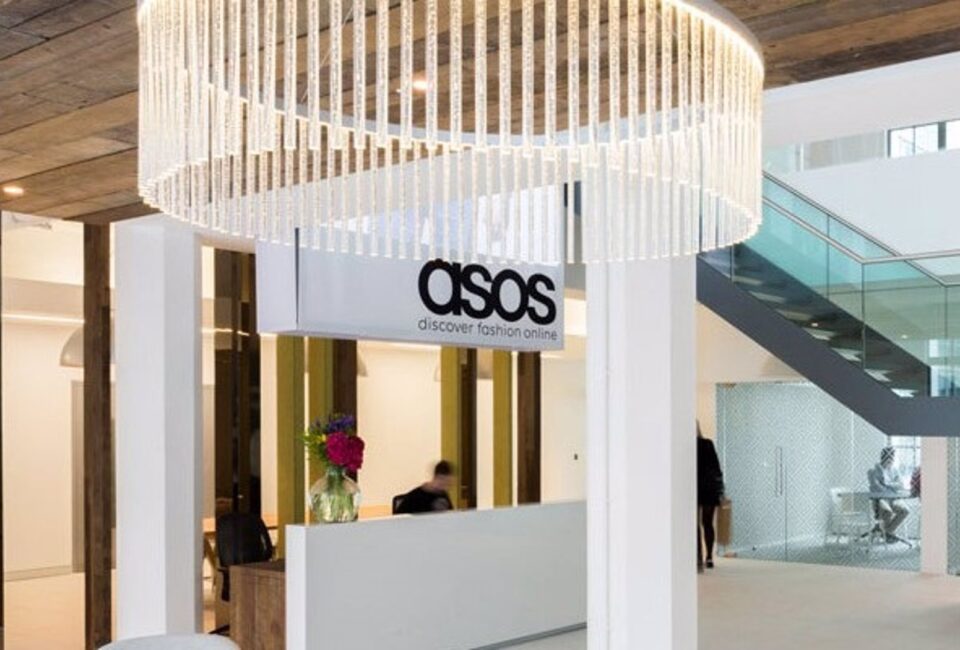 Asos entra en pérdidas en su primer semestre, con 19 millones