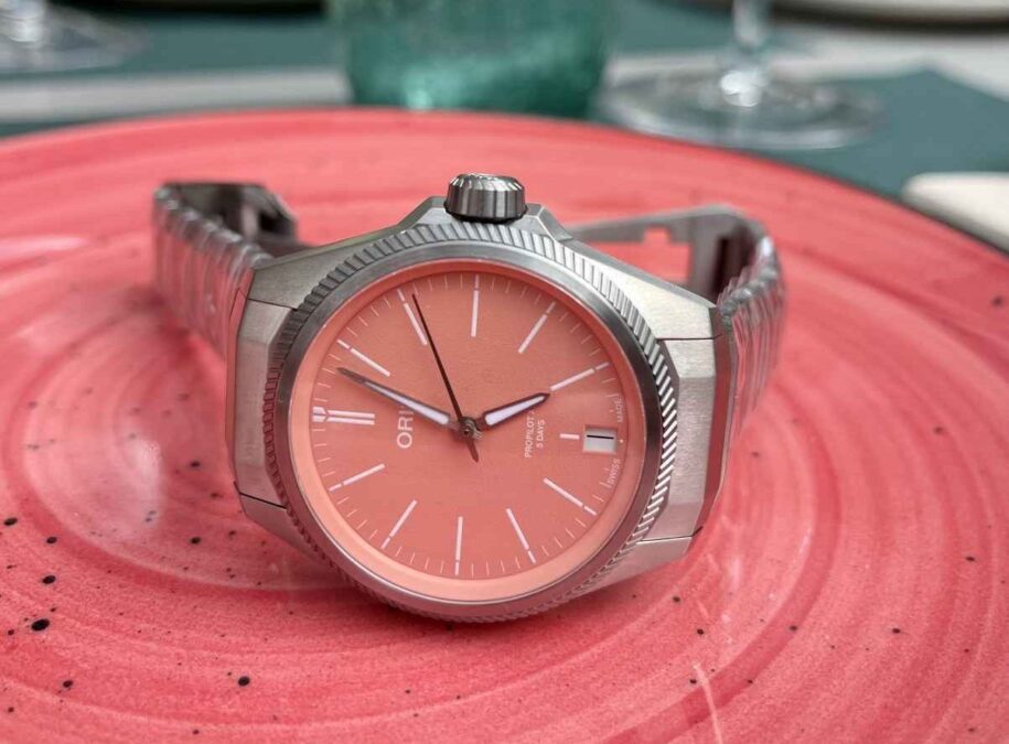 oris-propilot-salmon-hora-de-mujer