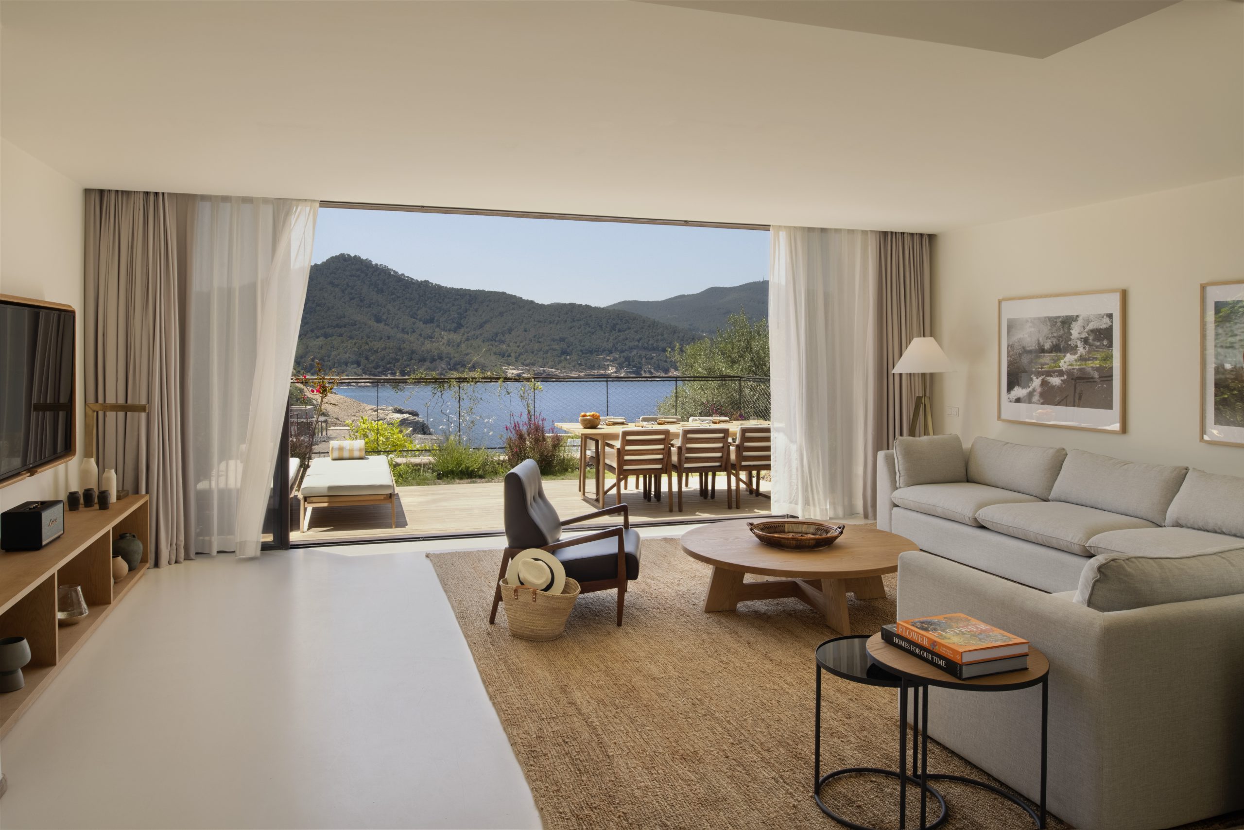 Así son las lujosas villas con vistas panorámicas al mar de Six Senses Ibiza