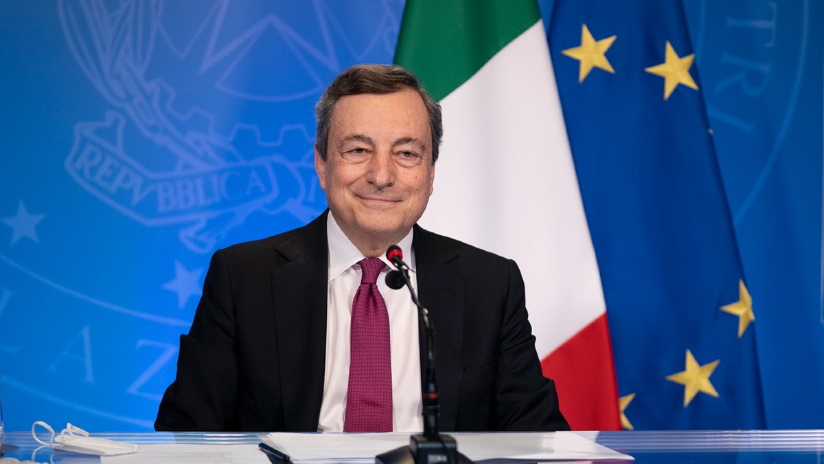 El primer ministro italiano, Mario Draghi, dimite mientras el gobierno de coalición se desmorona