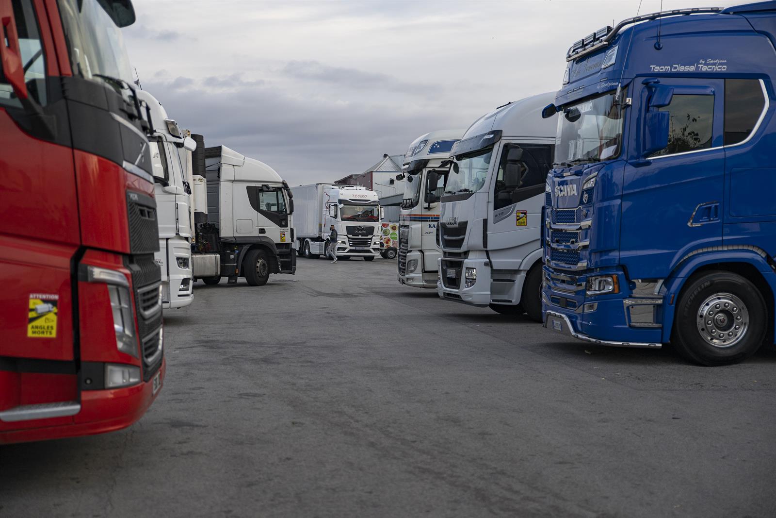 El gran consumo valora «positivamente» la desconvocatoria del paro del transporte