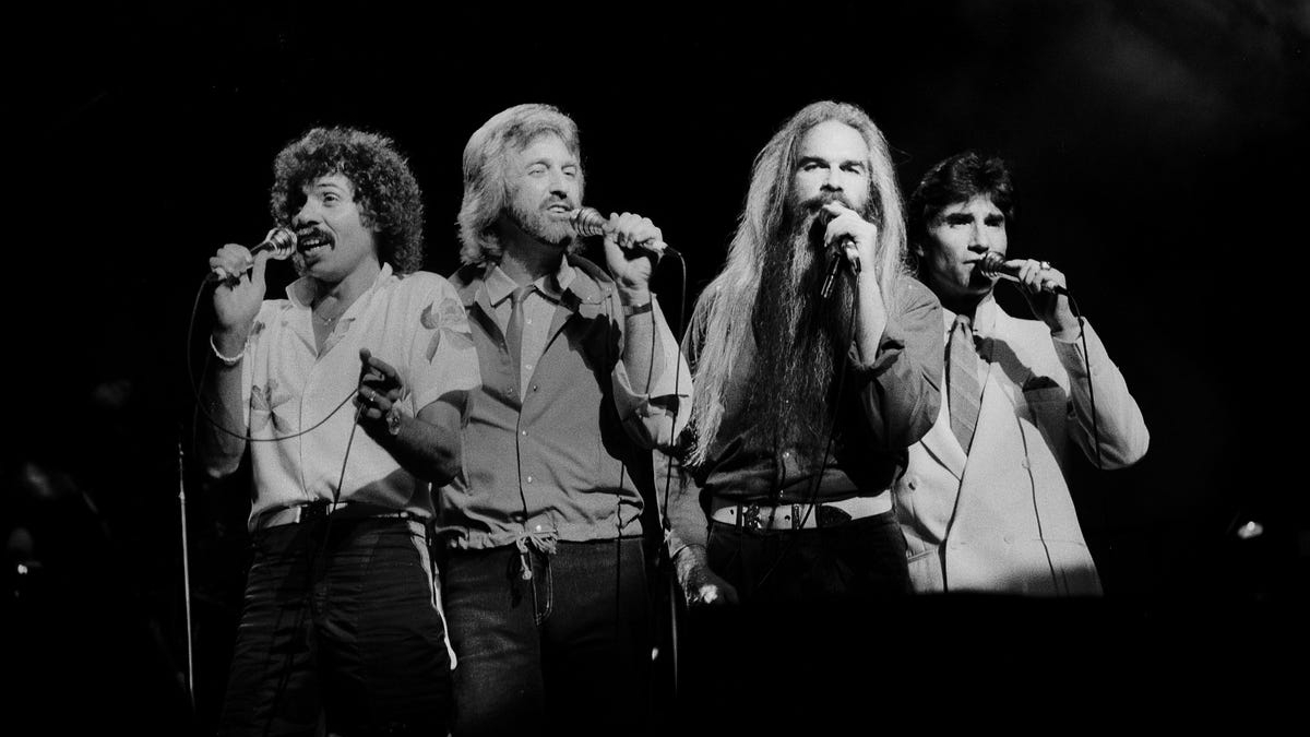 La historia de la conexión entre los Oak Ridge Boys (el grupo que tocó con Johnny Cash y Paul Simon) y la bomba atómica