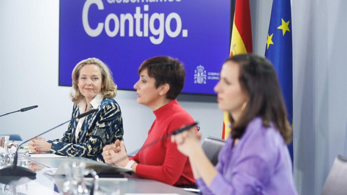 El Gobierno asegura que se "está cumpliendo" la bajada del IVA a los ...