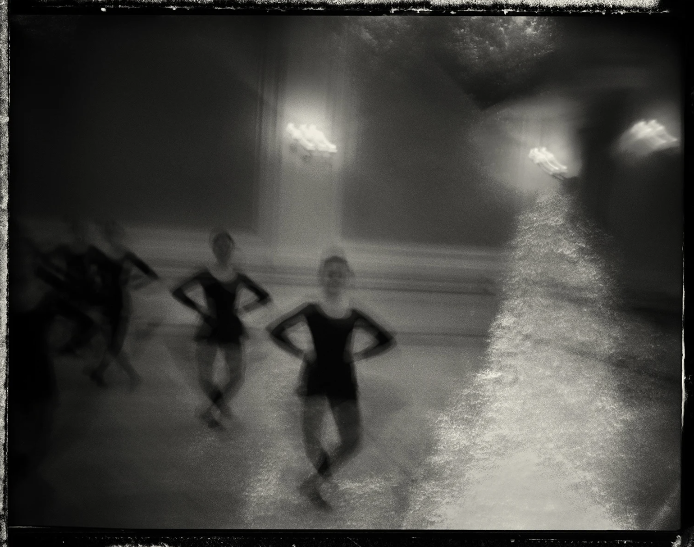 AU BOLSHOI, 2000. Gelatin Silver Print.