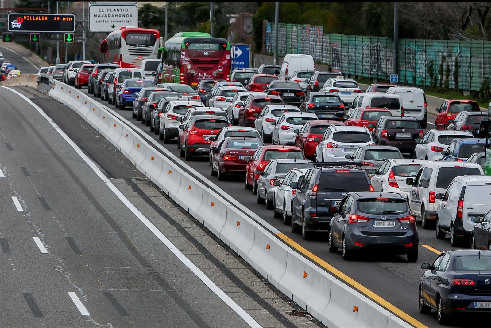 Sindicatos y ecologistas tildan de «decepcionante» la ley de movilidad por no abordar la descarbonización