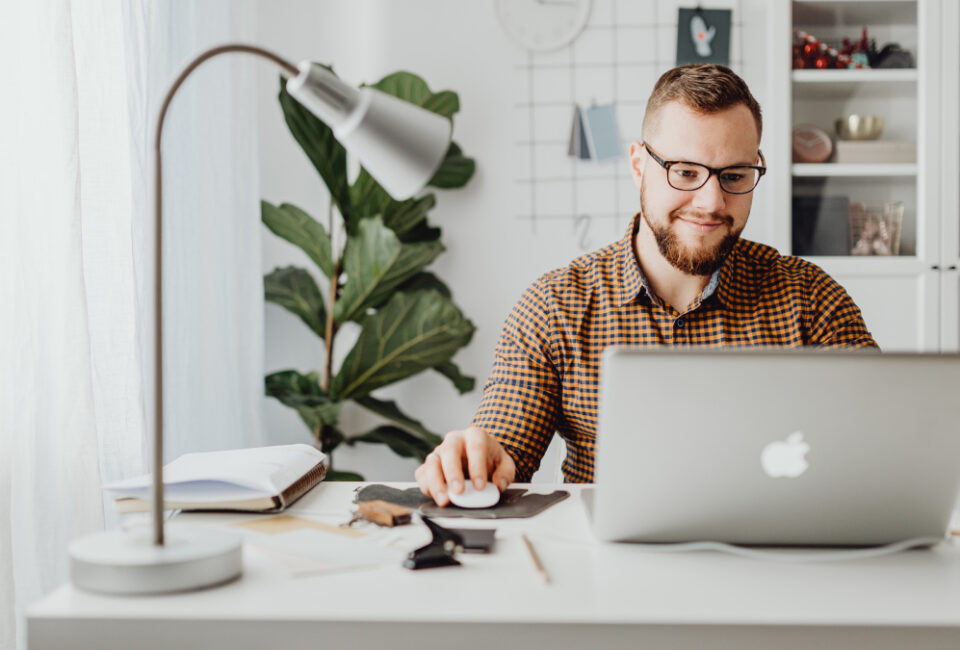 Oficina vs. Teletrabajo: ¿Qué es mejor para ti de acuerdo a tu personalidad?