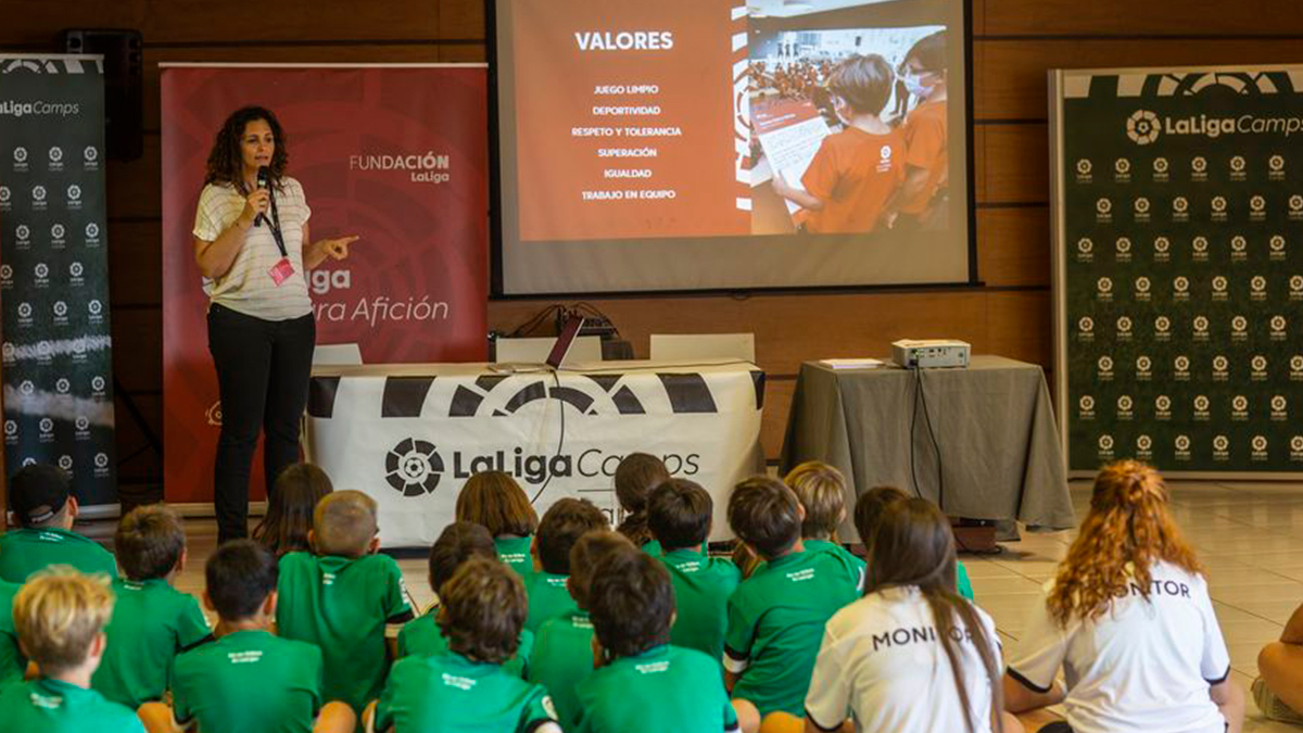 Más de 63.000 niños y niñas han participado en Futura Afición, un proyecto de Fundación LaLiga para promover un deporte sin violencia