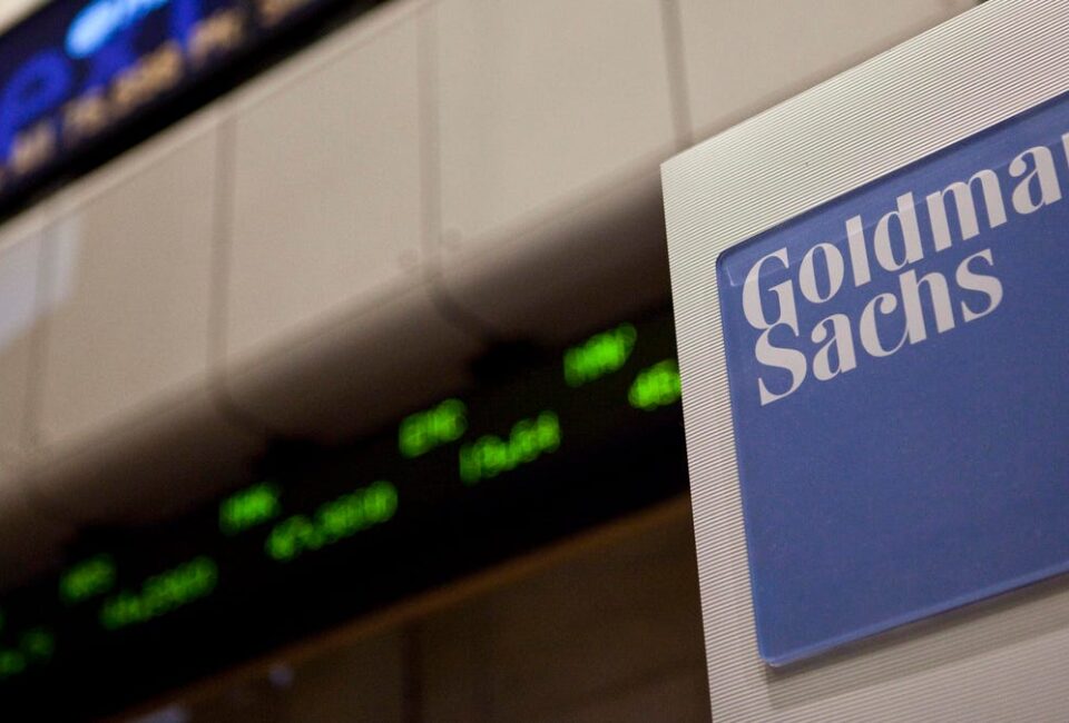 Goldman Sachs utiliza IA mientras los bancos toman medidas contra el uso de ChatGPT