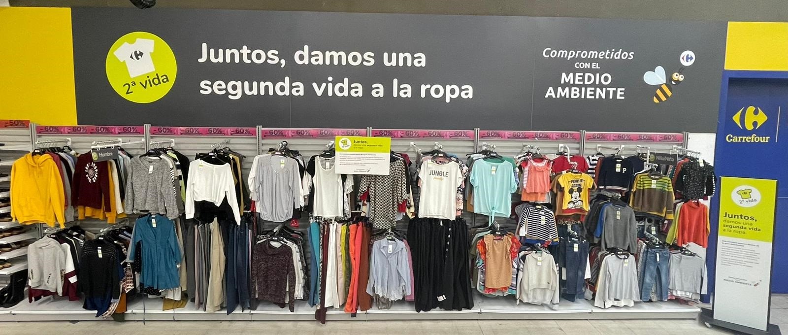 Carrefour impulsa su apuesta por la ropa de segunda mano con dos nuevos espacios en España