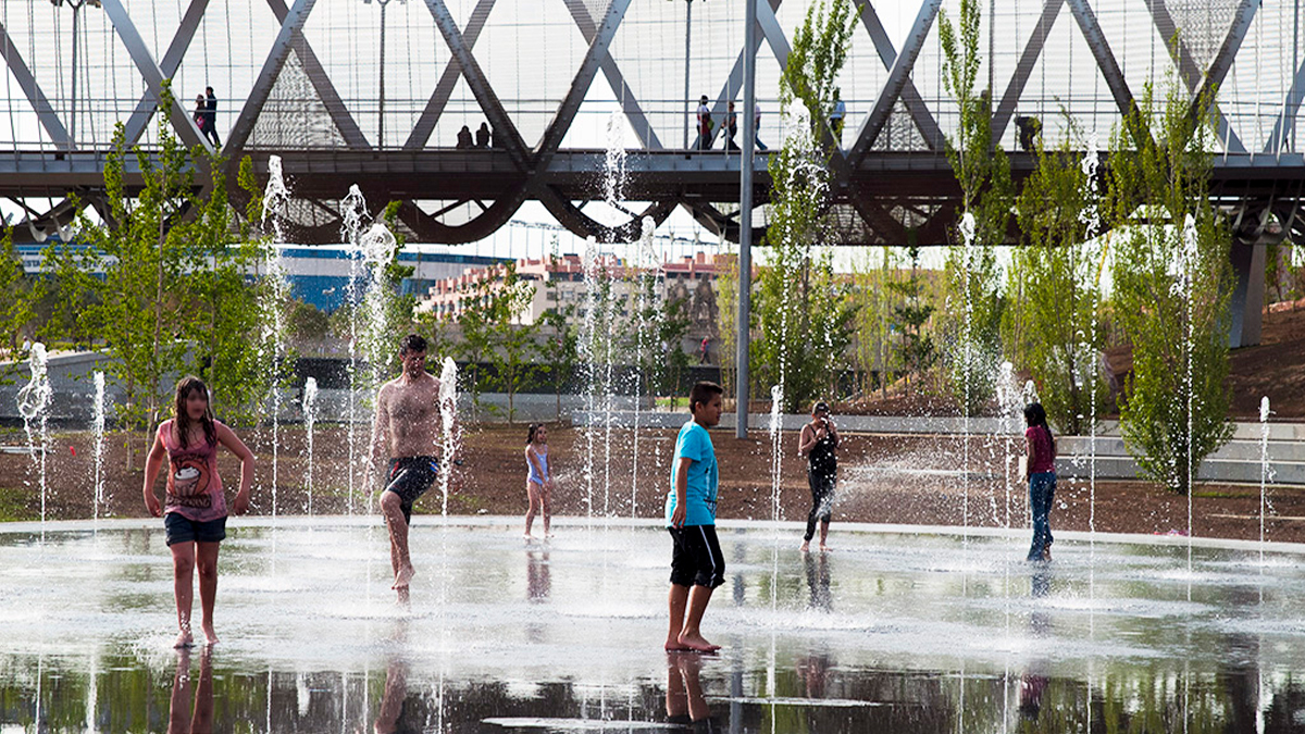 Así es la playa urbana de Madrid que adelanta su apertura por el calor