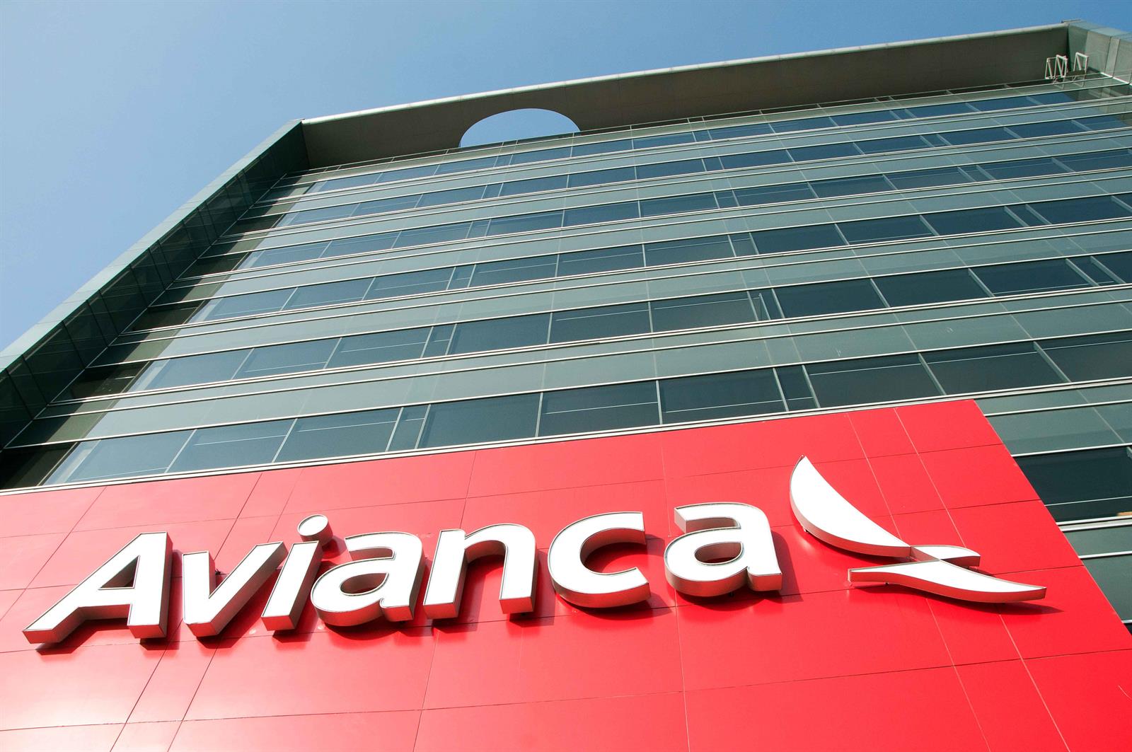El regulador aéreo de Colombia resuelve la integración de Viva Air y Avianca sujeta a cinco condiciones