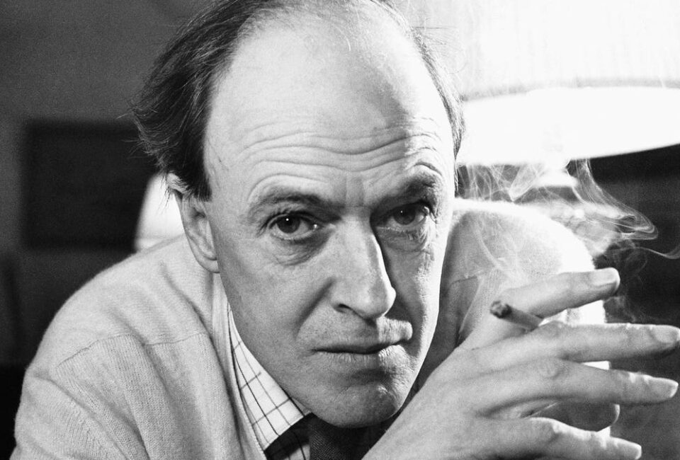 Cómo Roald Dahl predijo el auge de la Inteligencia Artificial y ChatGPT