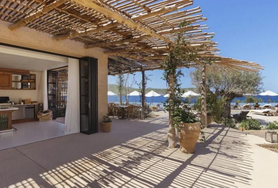 Así se convirtió Six Senses Ibiza en el destino de la moda