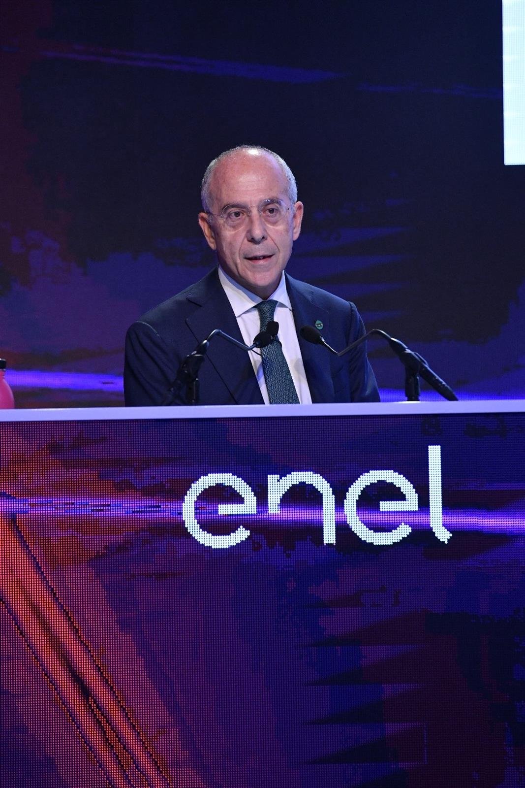Enel gana 1.034 millones hasta marzo, un 27,7% menos, y confirma sus objetivos para 2023