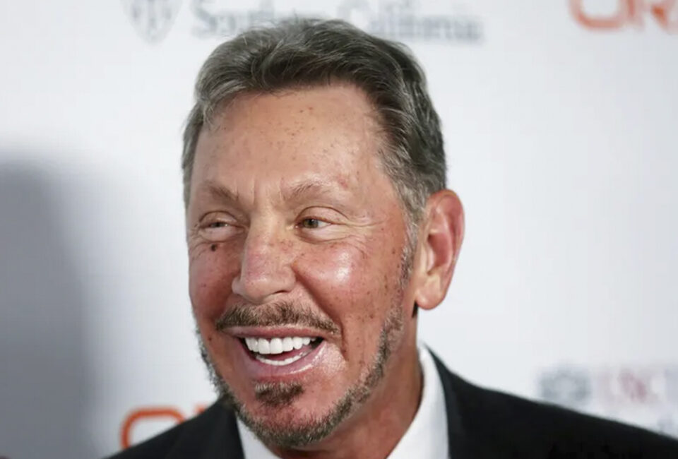 Quién es Larry Ellison, el hombre que ha superado a Bezos en la lista de los más ricos del mundo