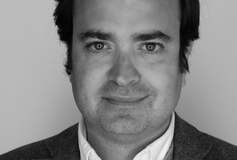 El Corte Inglés remodela su primera línea ejecutiva y nombra a Santiago Bau nuevo director general